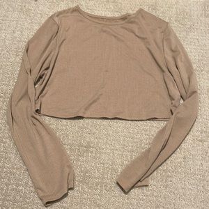 Long sleeve crop top